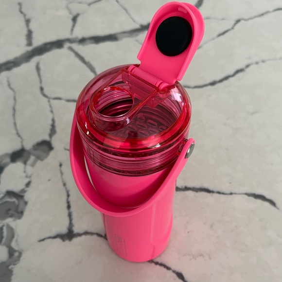 BrüMate 26 oz. Multishaker - Neon Pink - Picture 4 of 6